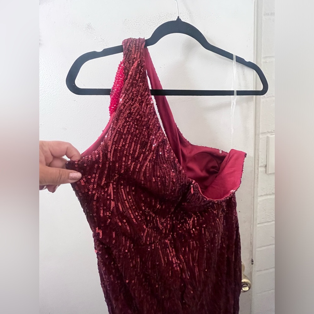 Elegant Red Sequin Dress